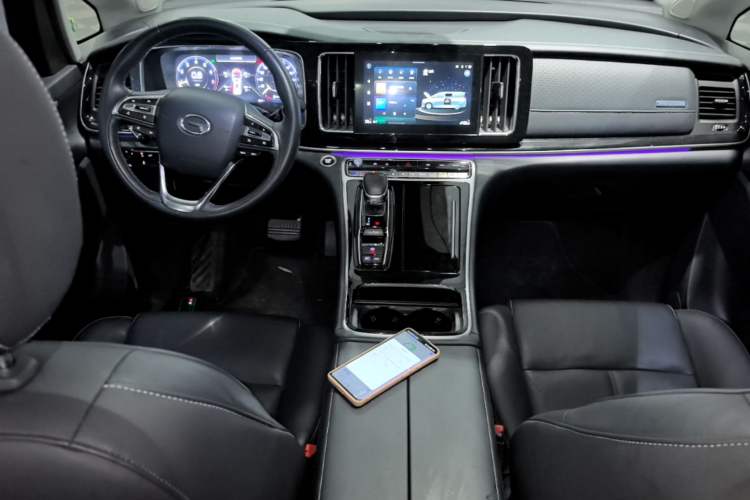Used GAC Trumpchi M8 2021 Lingxiu Series 390T Ultimate Edition Center Console