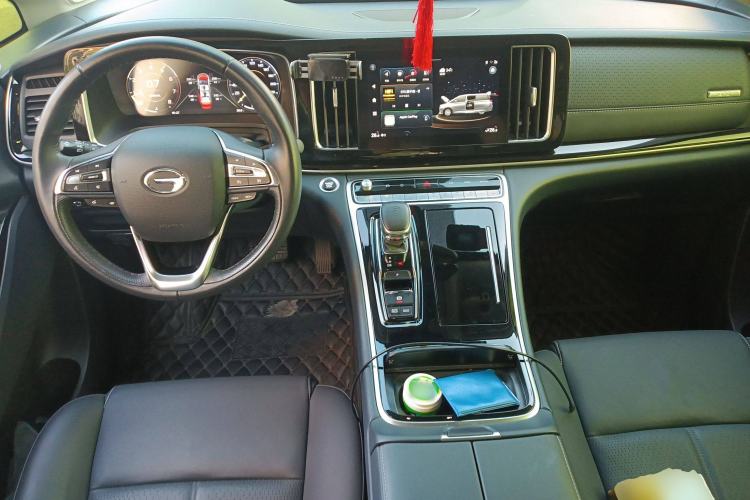 Used GAC Trumpchi M8 2021 Master Series 390T Ultimate Edition Center Console
