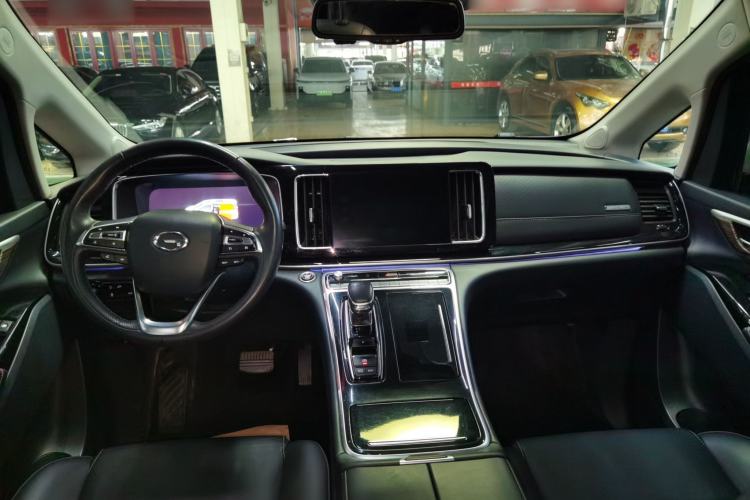 Used GAC Trumpchi M8 2021 Lingxiu Series 390T Deluxe Edition Center Console