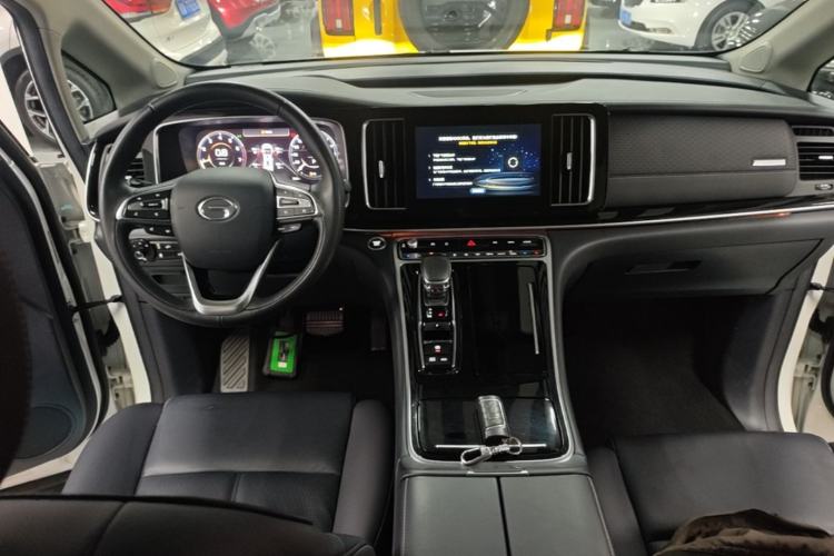 Used GAC Trumpchi M8 2021 Lingxiu Series 390T Ultimate Edition Center Console