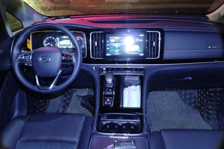 Used GAC Trumpchi M8 2021 Lingxiu Series 390T Luxury Edition Center Console