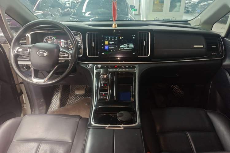 Used GAC Trumpchi M8 2021 Lingxiu Series 390T Deluxe Edition Center Console