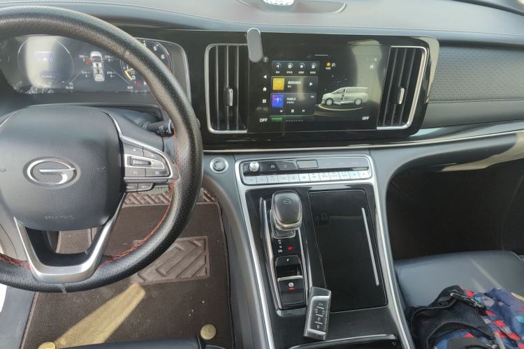 Used GAC Trumpchi M8 2021 Lingxiu Series 390T Ultimate Edition Center Console