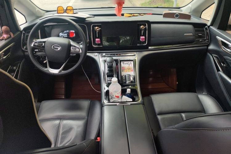 Used GAC Trumpchi M8 2021 Lingxiu Series 390T Ultimate Edition Center Console