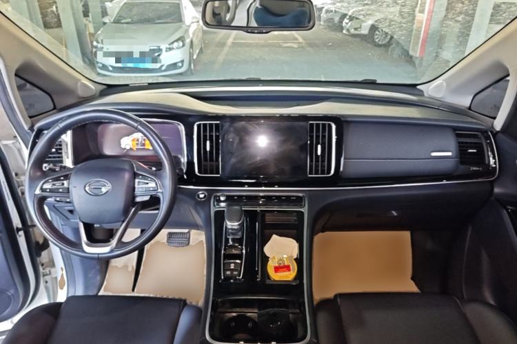 Used GAC Trumpchi M8 2021 Lingxiu Series 390T Ultimate Edition Center Console