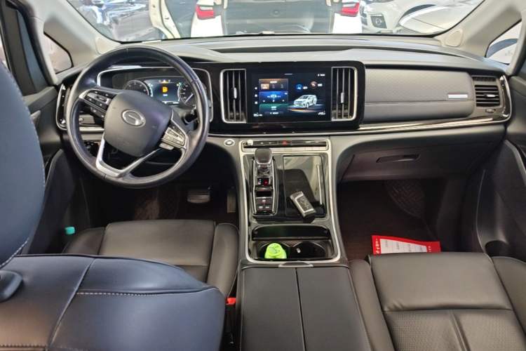 Used GAC Trumpchi M8 2021 Lingxiu Series 390T Deluxe Edition Center Console