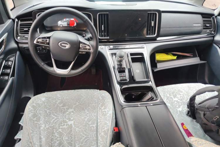 Used GAC Trumpchi M8 2021 Lingxiu Series 390T Deluxe Edition Center Console