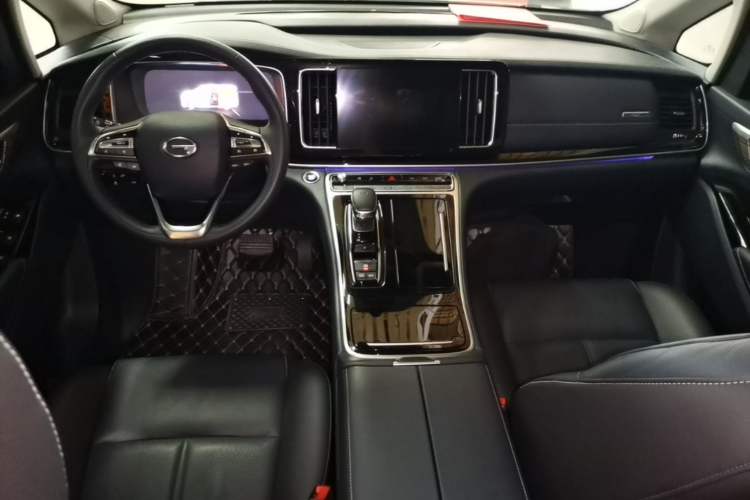 Used GAC Trumpchi M8 2021 Lingxiu Series 390T Ultimate Edition Center Console