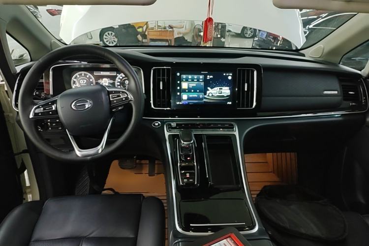 Used GAC Trumpchi M8 2021 Lingxiu Series 390T Ultimate Edition Center Console