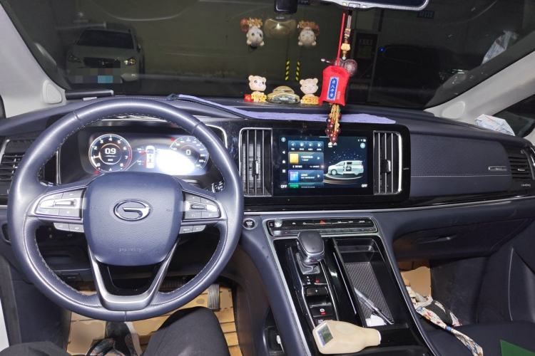 Used GAC Trumpchi M8 2021 Lingxiu Series 390T Ultimate Edition Center Console