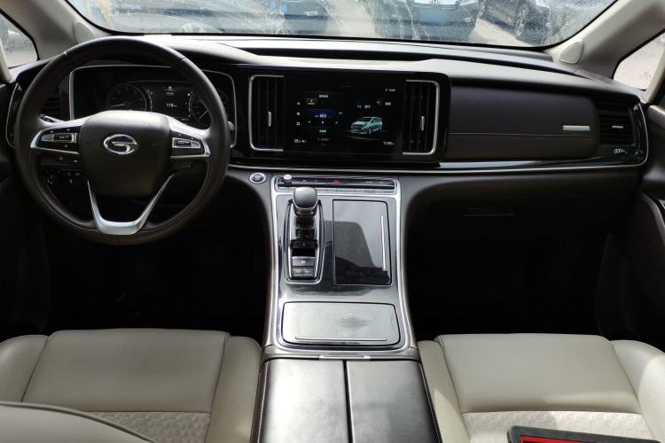 Used GAC Trumpchi M8 2021 Lingxiu Series 390T Luxury Edition Center Console