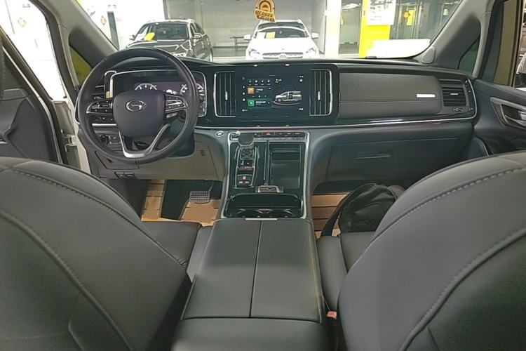 Used GAC Trumpchi M8 2021 Lingxiu Series 390T Ultimate Edition Center Console