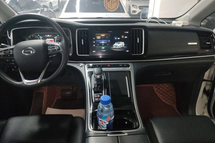 Used GAC Trumpchi M8 2021 Revised Version Lingxiu Series 390T Luxury Edition Center Console