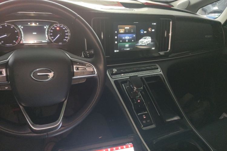 Used GAC Trumpchi M8 2021 Revised Version Lingxiu Series 390T Luxury Edition Center Console