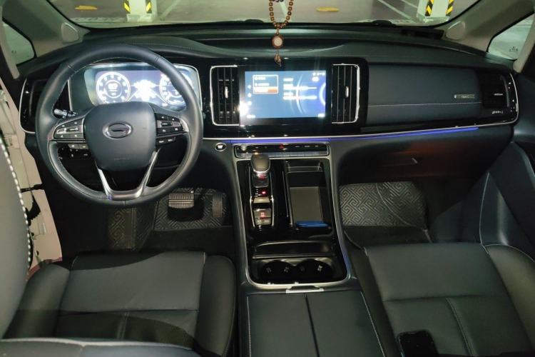 Used GAC Trumpchi M8 2021 Lingxiu Series 390T Deluxe Edition Center Console