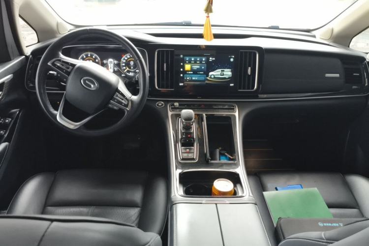 Used GAC Trumpchi M8 2021 Lingxiu Series 390T Deluxe Edition Center Console