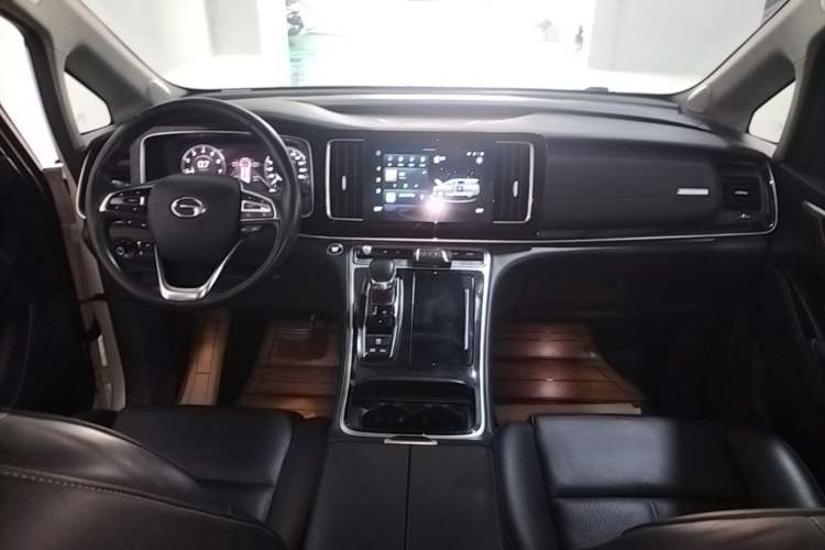 Used GAC Trumpchi M8 2021 Lingxiu Series 390T Ultimate Edition Center Console
