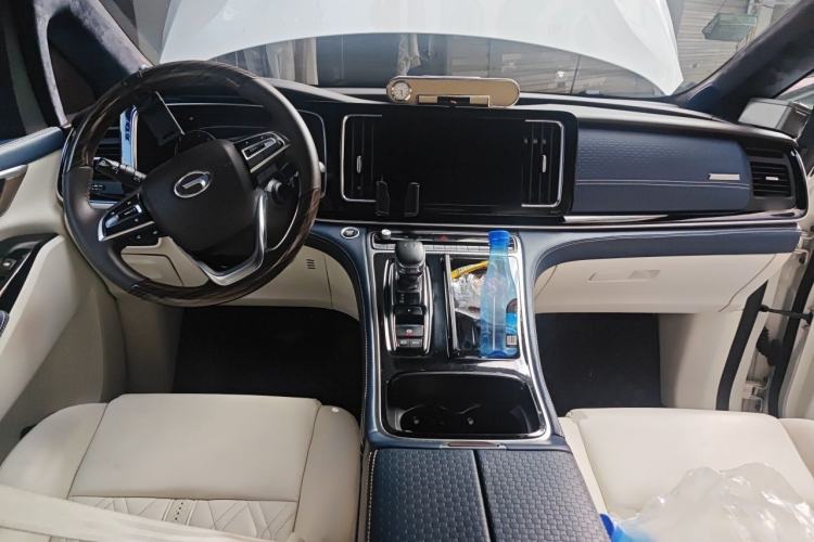Used GAC Trumpchi M8 2021 Lingxiu Series 390T Luxury Edition Center Console