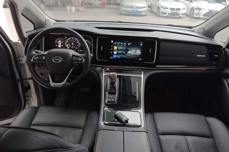 Used GAC Trumpchi M8 2021 Lingxiu Series 390T Ultimate Edition Center Console