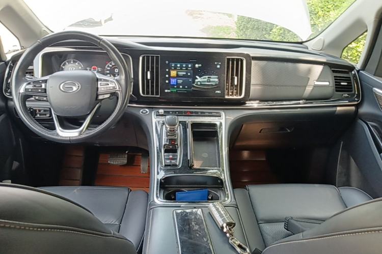 Used GAC Trumpchi M8 2021 Lingxiu Series 390T Ultimate Edition Center Console