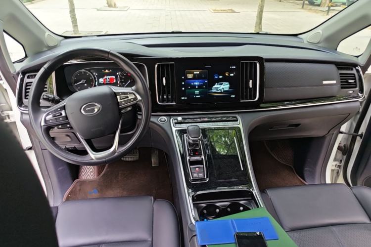Used GAC Trumpchi M8 2021 Lingxiu Series 390T Deluxe Edition Center Console