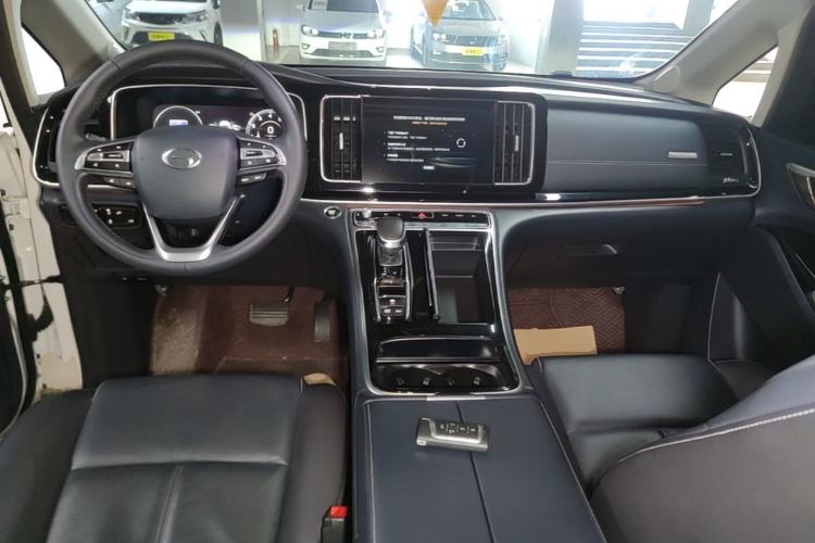 Used GAC Trumpchi M8 2021 Lingxiu Series 390T Deluxe Edition Center Console