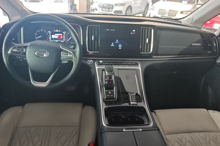 Used GAC Trumpchi M8 2021 Lingxiu Series 390T Luxury Edition Center Console