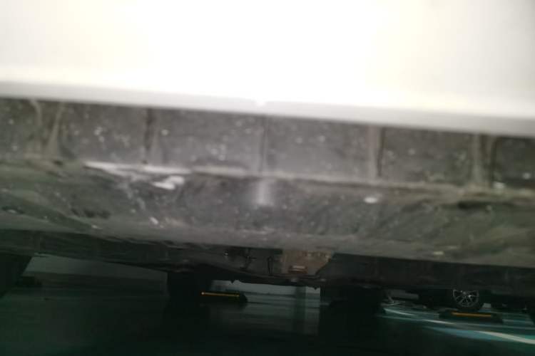 Used GAC Trumpchi M8 2021 Lingxiu Series 390T Deluxe Edition Chassis Front