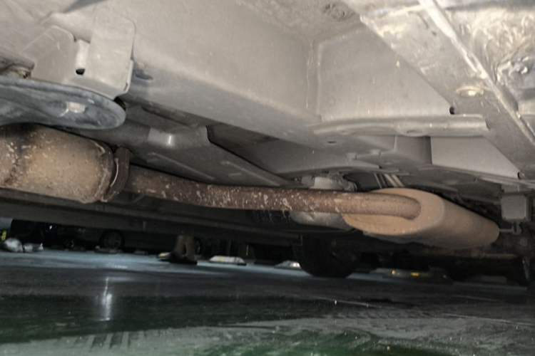 Used GAC Trumpchi M8 2021 Master Series 390T Prestige Edition Chassis Front Left