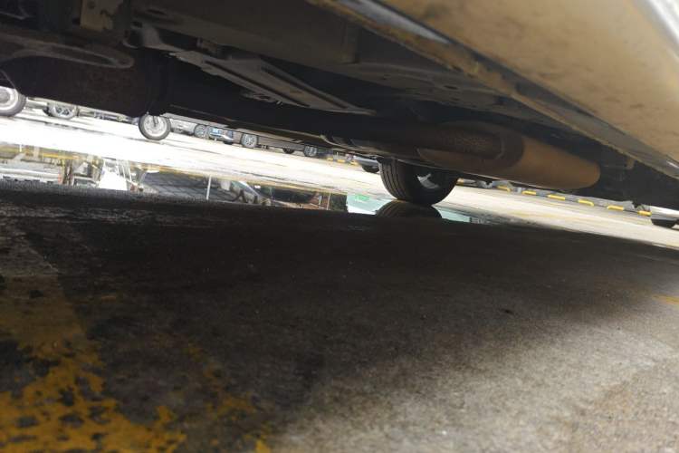 Used GAC Trumpchi M8 2021 Lingxiu Series 390T Deluxe Edition Chassis Front Left