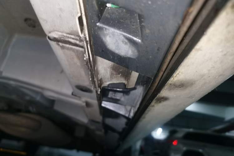 Used GAC Trumpchi M8 2021 Lingxiu Series 390T Deluxe Edition Chassis Front Left