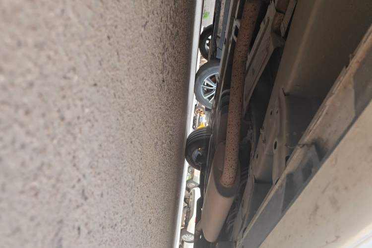 Used GAC Trumpchi M8 2021 Lingxiu Series 390T Deluxe Edition Chassis Front Left