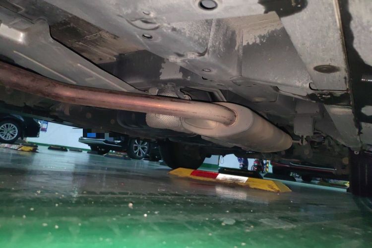 Used GAC Trumpchi M8 2021 Lingxiu Series 390T Ultimate Edition Chassis Front Left