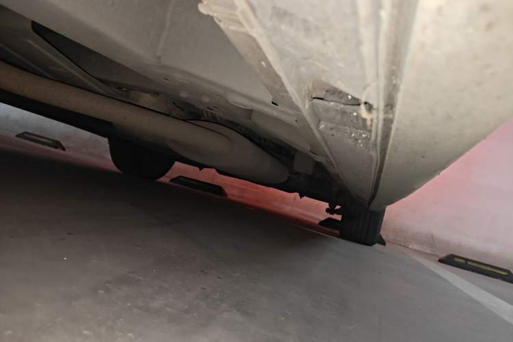 Used GAC Trumpchi M8 2021 Lingxiu Series 390T Deluxe Edition Chassis Front Left