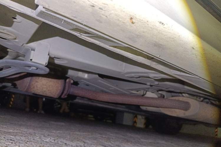 Used GAC Trumpchi M8 2021 Lingxiu Series 390T Ultimate Edition Chassis Front Left