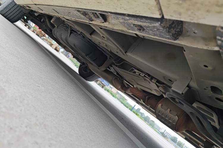 Used GAC Trumpchi M8 2021 Lingxiu Series 390T Deluxe Edition Chassis Front Right