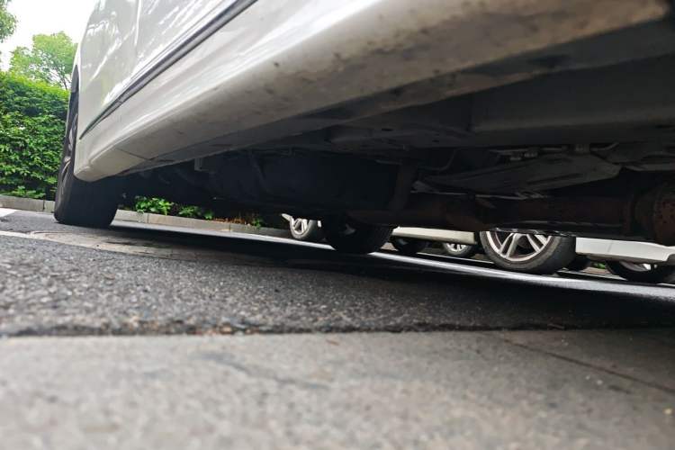 Used GAC Trumpchi M8  Chassis Front Right
