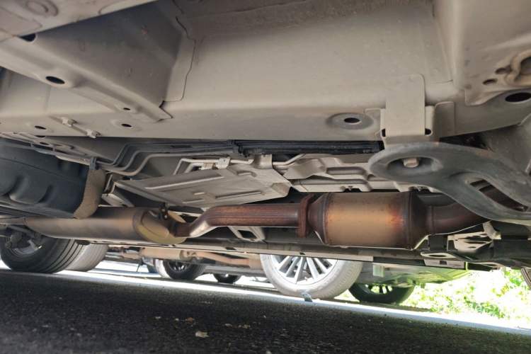 Used GAC Trumpchi M8 2021 Lingxiu Series 390T Ultimate Edition Chassis Front Right