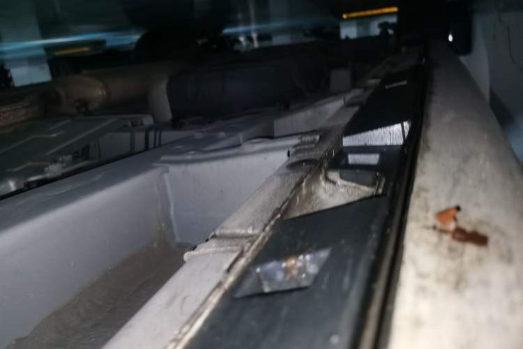 Used GAC Trumpchi M8 2021 Lingxiu Series 390T Deluxe Edition Chassis Front Right