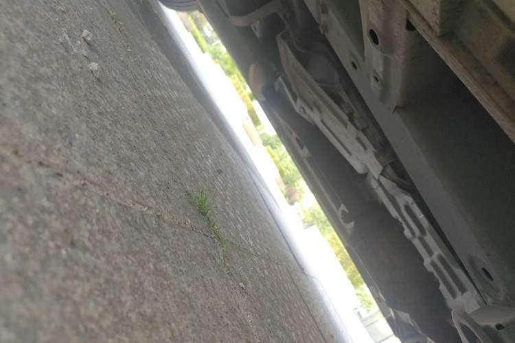 Used GAC Trumpchi M8 2021 Lingxiu Series 390T Deluxe Edition Chassis Front Right