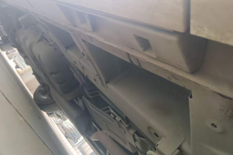 Used GAC Trumpchi M8 2021 Lingxiu Series 390T Deluxe Edition Chassis Front Right