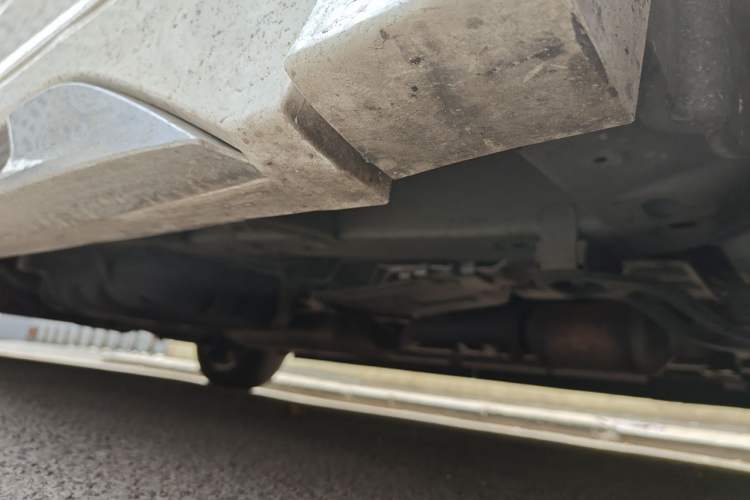 Used GAC Trumpchi M8 2021 Master Series 390T Ultimate Edition Chassis Front Right