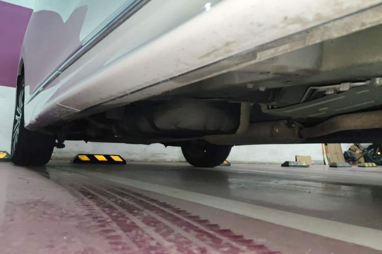 Used GAC Trumpchi M8 2021 Lingxiu Series 390T Deluxe Edition Chassis Front Right
