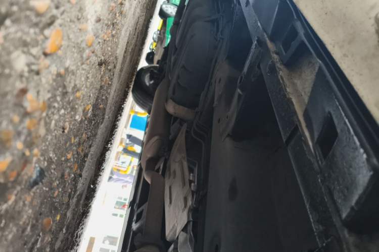 Used GAC Trumpchi M8 2021 Lingxiu Series 390T Deluxe Edition Chassis Front Right