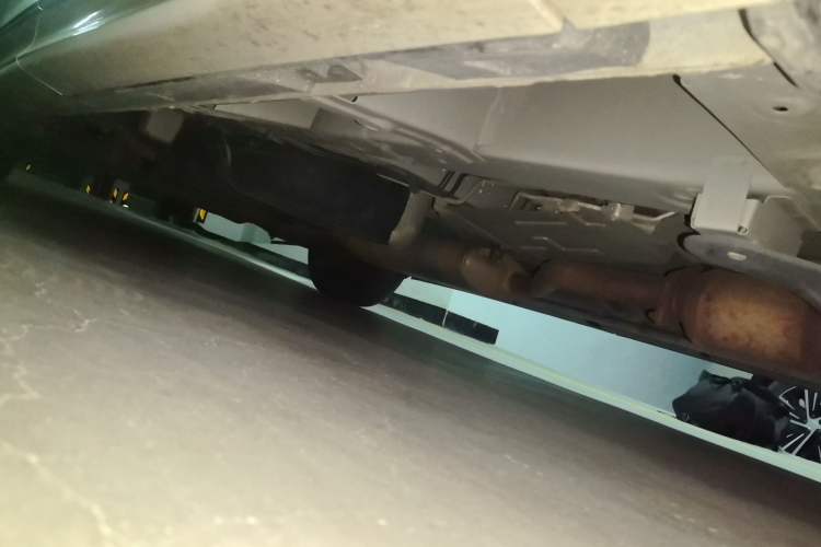 Used GAC Trumpchi M8 2021 Lingxiu Series 390T Deluxe Edition Chassis Front Right