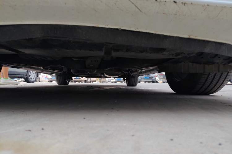 Used GAC Trumpchi M8 2021 Lingxiu Series 390T Deluxe Edition Chassis Front
