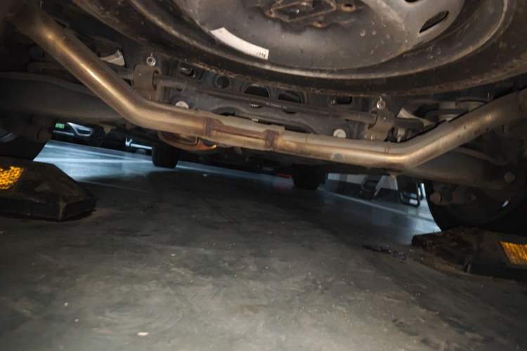 Used GAC Trumpchi M8 2021 Lingxiu Series 390T Deluxe Edition Chassis Rear