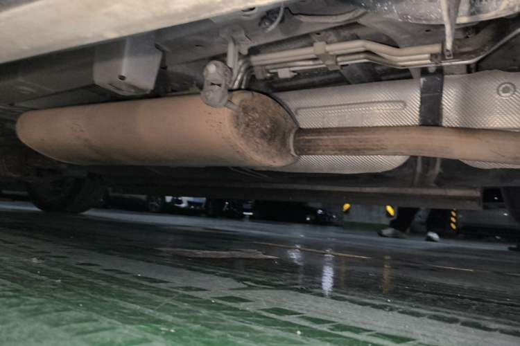 Used GAC Trumpchi M8 2021 Master Series 390T Prestige Edition Chassis Rear Left