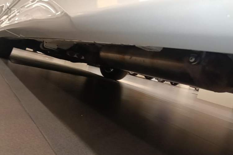 Used GAC Trumpchi M8 2021 Lingxiu Series 390T Luxury Edition Chassis Rear Left