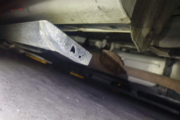 Used GAC Trumpchi M8 2021 Lingxiu Series 390T Deluxe Edition Chassis Rear Left